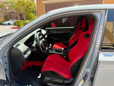 Used 2023 Honda Civic Type R image 14
