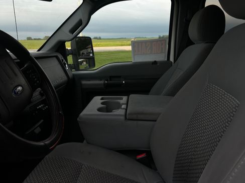 Used 2012 Ford F250 XLT w/ FX4 4X4 Off-Road Pkg image 8