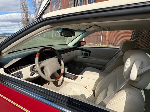 Used 2002 Cadillac Eldorado Touring w/ Preffered Equipment Group image 29