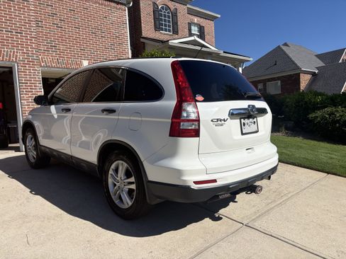 Used 2010 Honda CR-V EX image 8