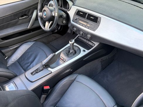Used 2006 BMW Z4 3.0si RWD image 22