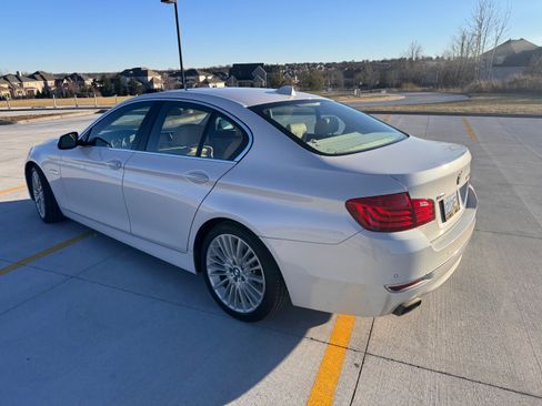 Used 2015 BMW 550i xDrive Sedan image 8