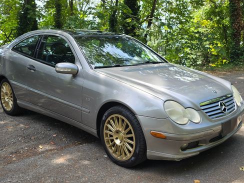 Used 2003 Mercedes-Benz C 230 Coupe image 1