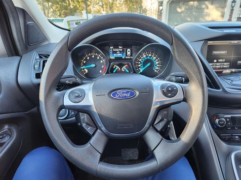 Used 2013 Ford Escape SE image 16