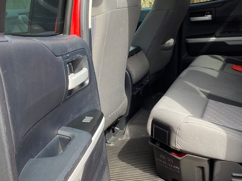 Used 2014 Toyota Tundra SR5 image 12