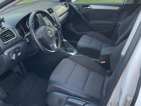 Used 2013 Volkswagen Golf TDI FWD image 4