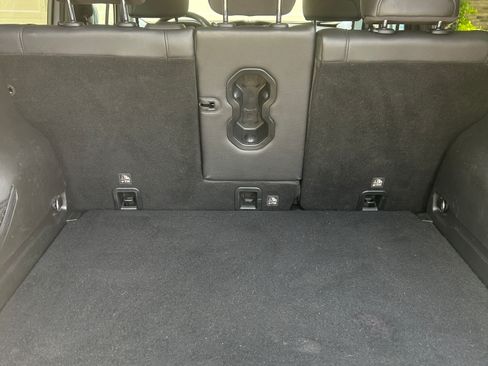 Used 2017 Jeep Renegade Limited AWD/4WD image 7
