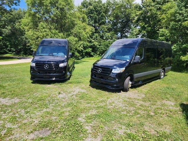 Used 2026 Mercedes-Benz Sprinter 3500 image 2