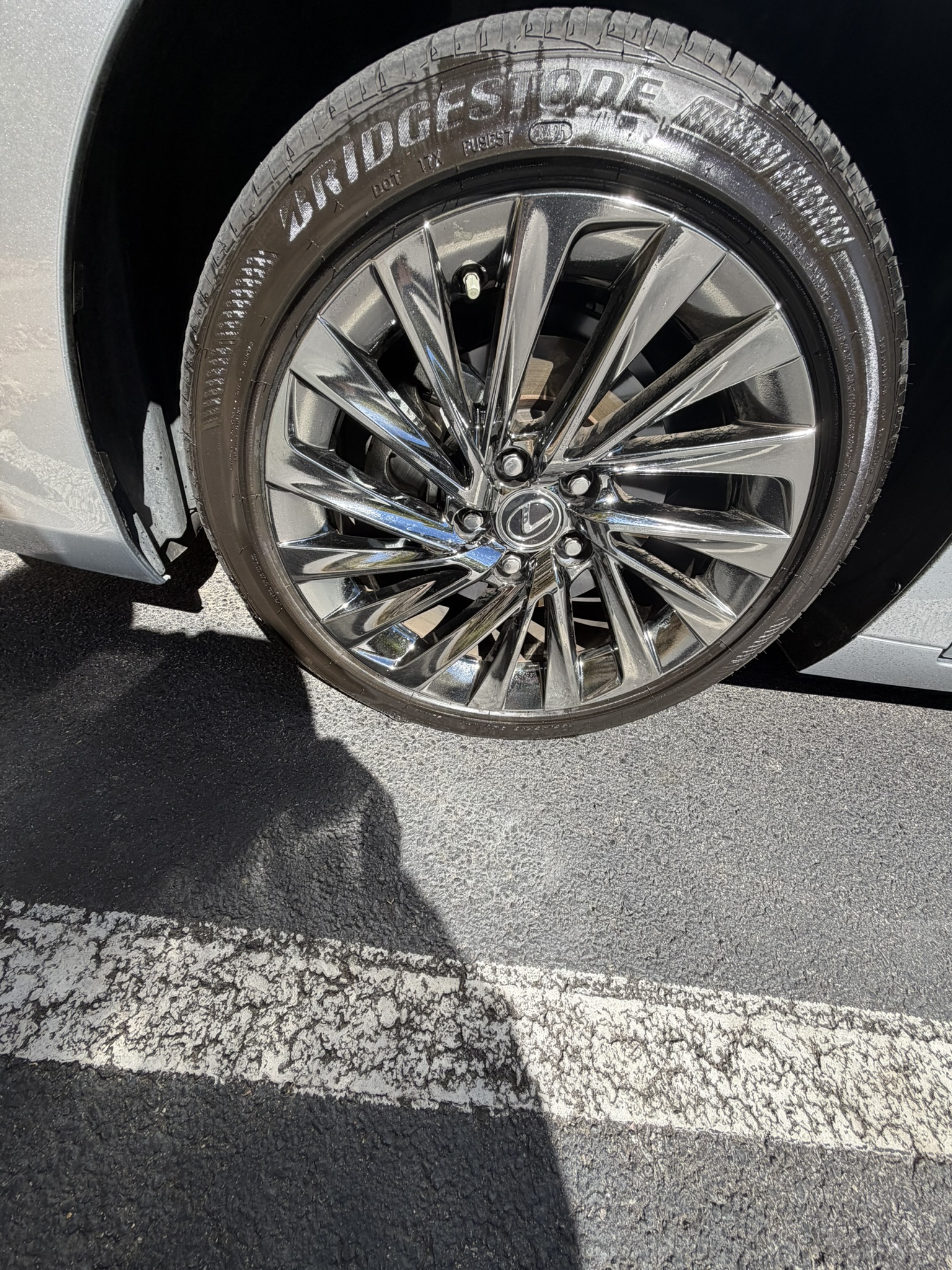 Used 2025 Lexus ES 350 Ultra Luxury FWD image 10