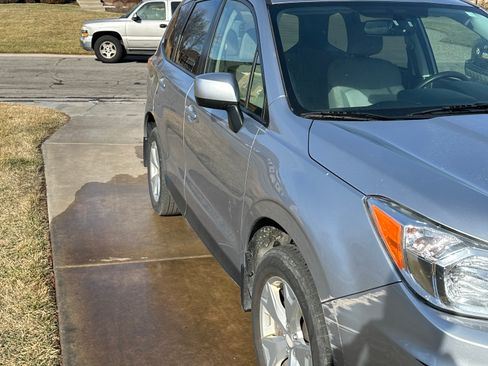 Used 2016 Subaru Forester 2.5i Premium w/ All-Weather Package image 2