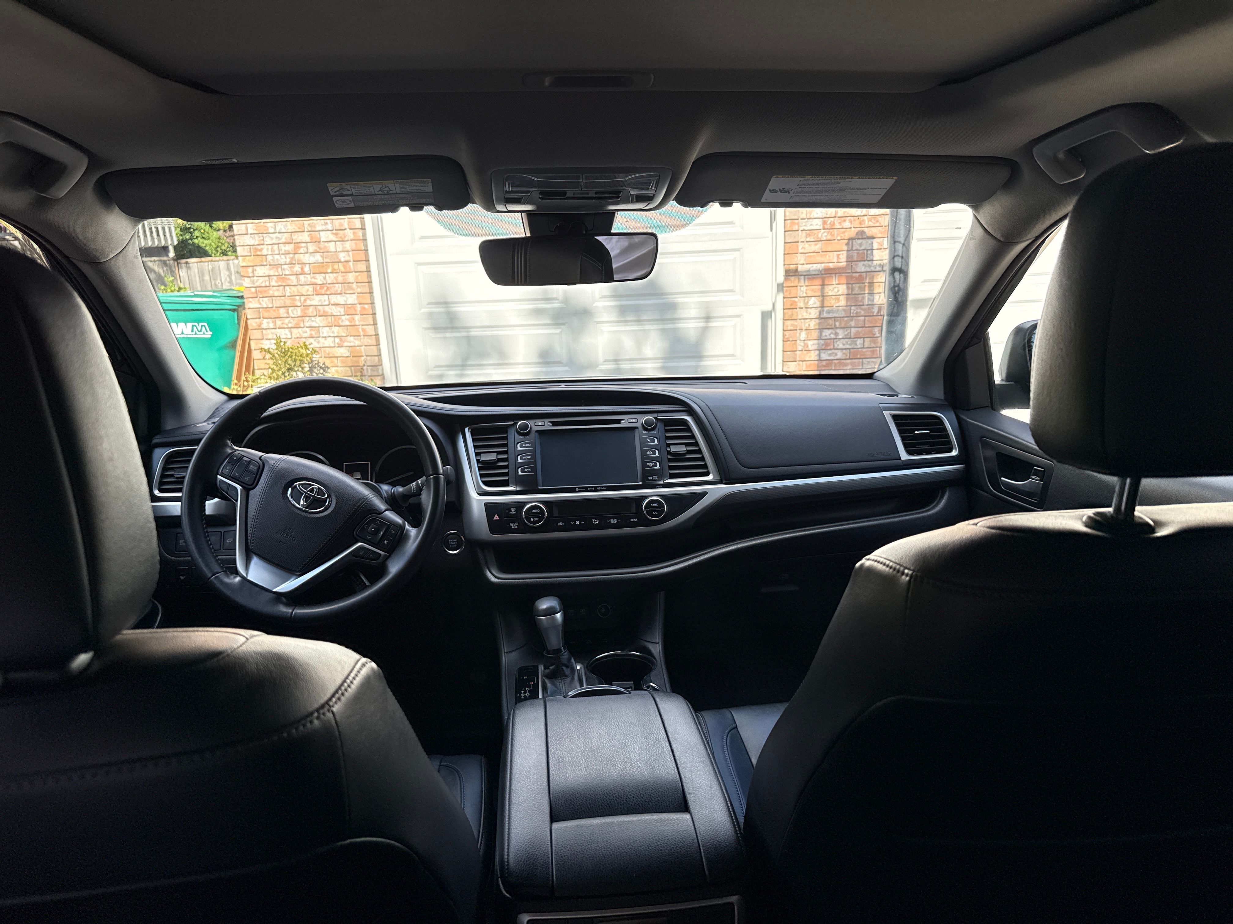 Used 2018 Toyota Highlander SE AWD/4WD image 9