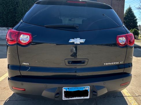 Used 2012 Chevrolet Traverse LT w/ LPO, 'HIT The Road' Package image 8
