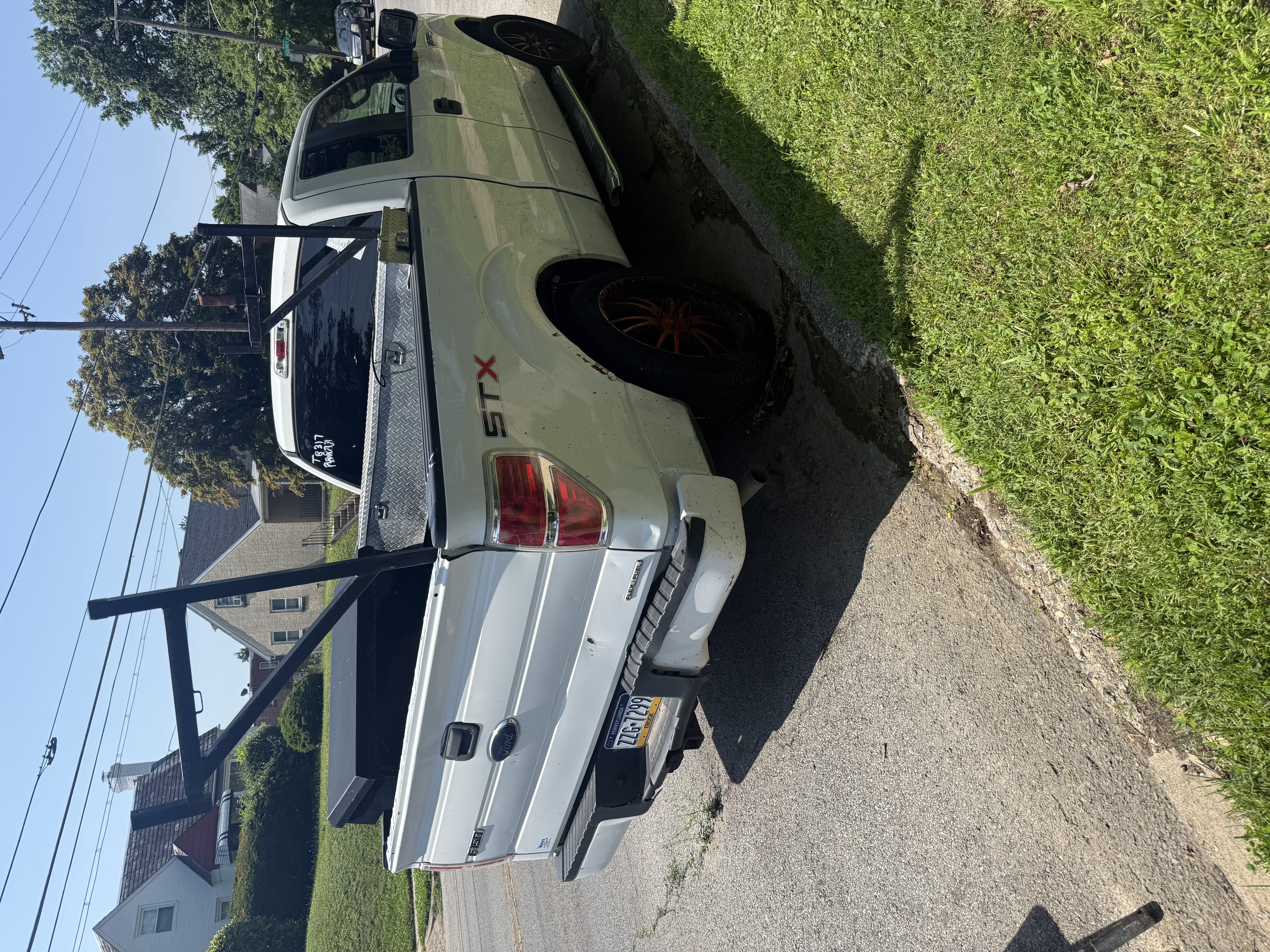 Used 2011 Ford F150 STX w/ Trailer Tow Pkg RWD image 1