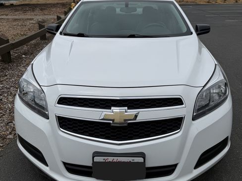 Used 2013 Chevrolet Malibu LS FWD image 2