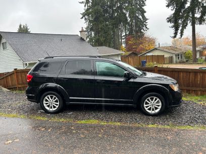 Used 2016 Dodge Journey SXT w/ Comfort/Convenience Group