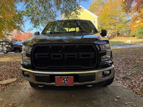 Used 2015 Ford F150 XLT w/ Equipment Group 302A Luxury image 2