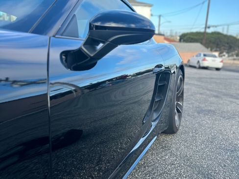 Used 2020 Porsche 718 Cayman S RWD image 17
