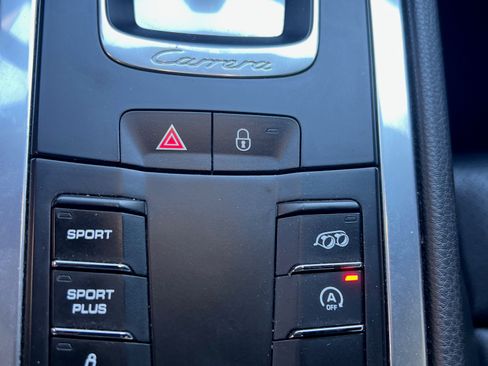 Used 2014 Porsche 911 Carrera 4S image 15