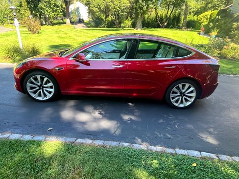 Used 2020 Tesla Model 3 Long Range AWD/4WD image 10