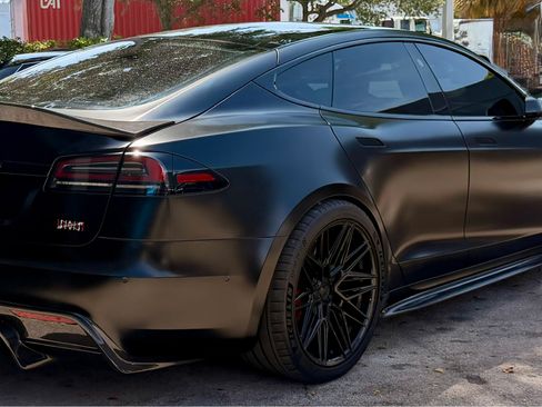 Used 2022 Tesla Model S Plaid AWD/4WD image 6