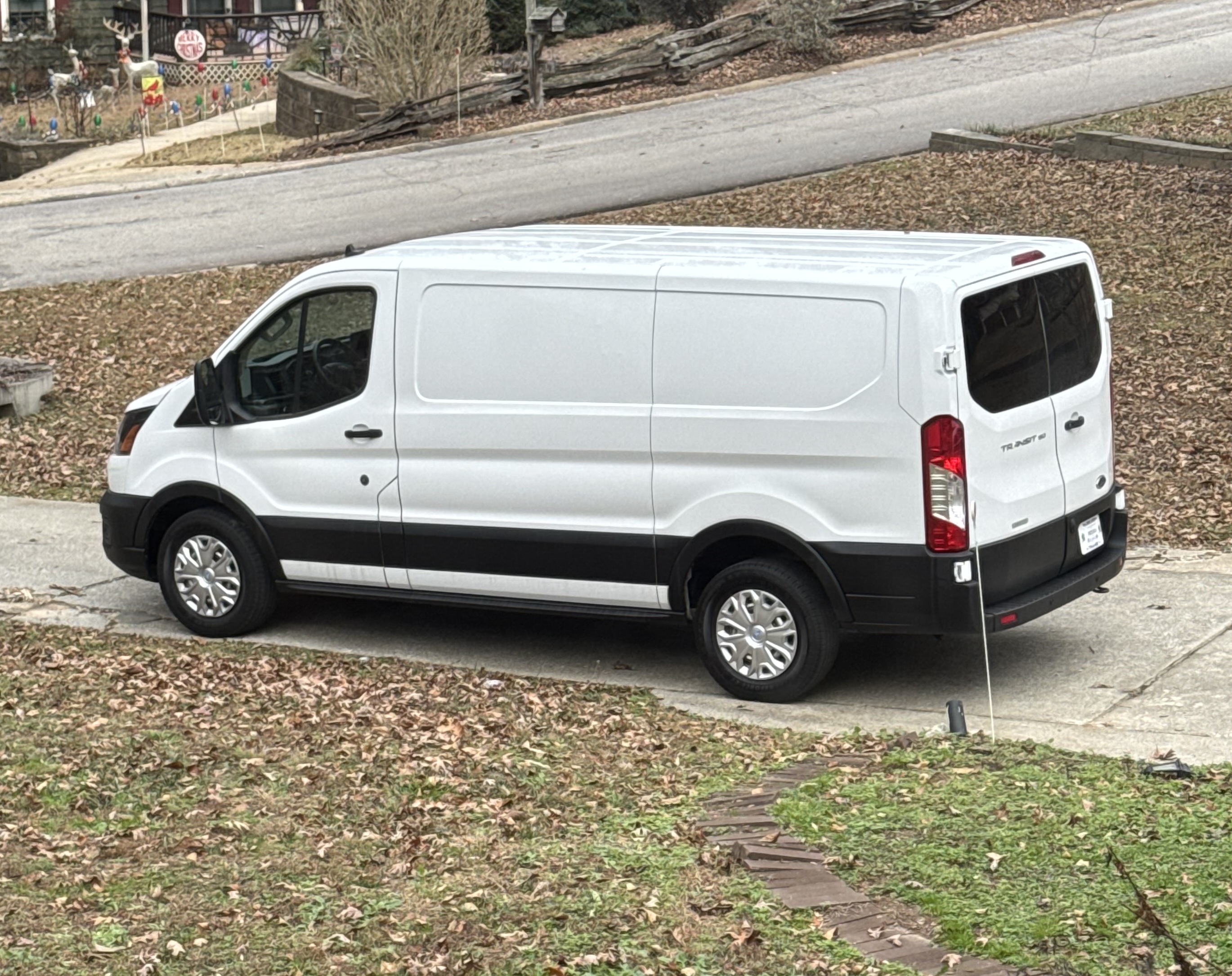 Used 2020 Ford Transit 150 Low Roof RWD image 2