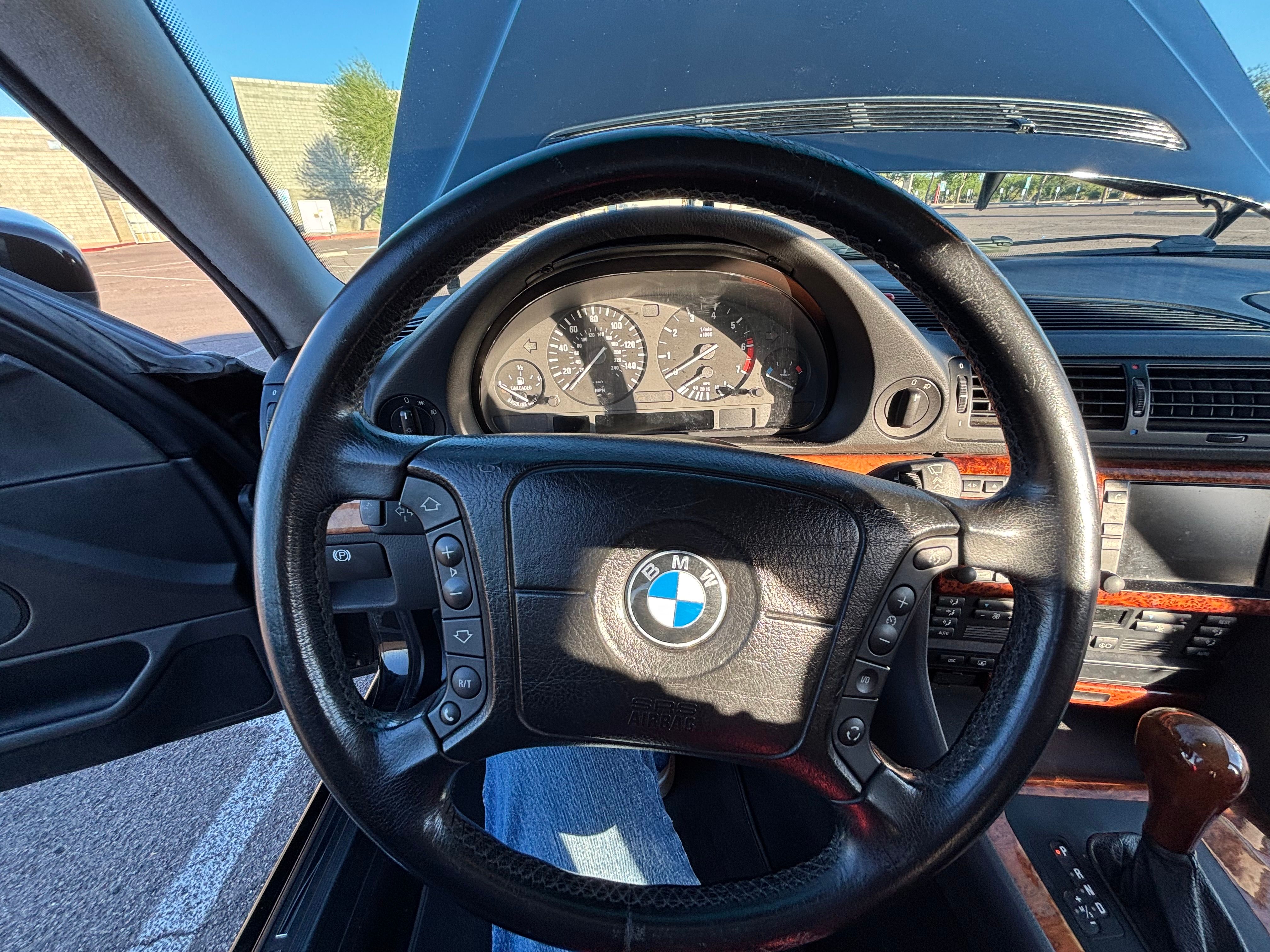 Used 2000 BMW 740i RWD image 20