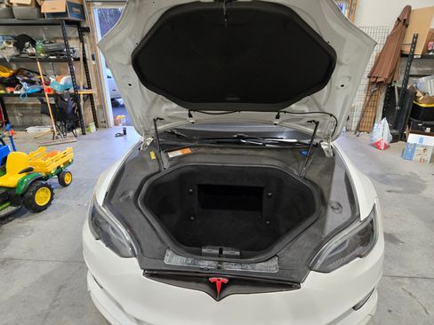 Used 2013 Tesla Model S Performance image 1