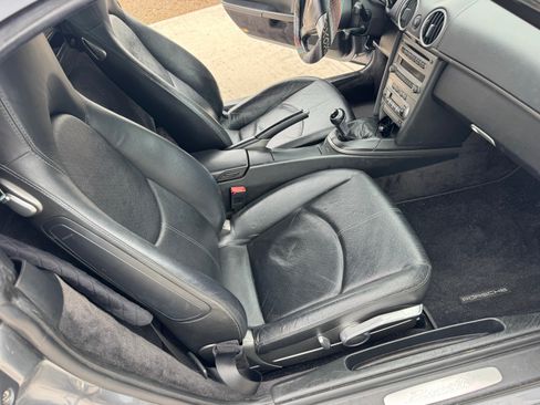 Used 2006 Porsche Boxster Cabriolet 2D image 2