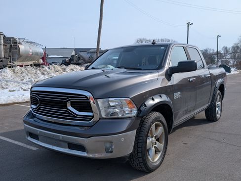 Used 2016 RAM 1500 Big Horn image 2