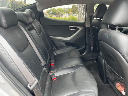 Used 2012 Hyundai Elantra Limited w/ Technology Pkg 5 FWD image 6