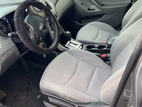 Used 2013 Hyundai Elantra GLS image 11
