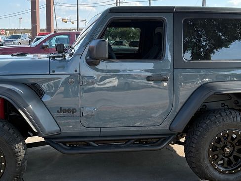Used 2024 Jeep Wrangler Sport AWD/4WD image 8