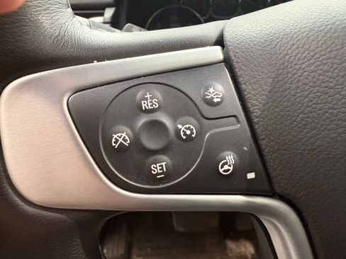 Used 2016 GMC Yukon XL SLT w/ Open Road Package image 8