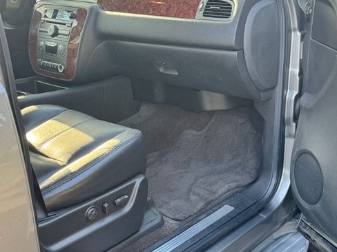Used 2007 Chevrolet Tahoe LT w/ LT Preferred Equipment Group RWD image 6