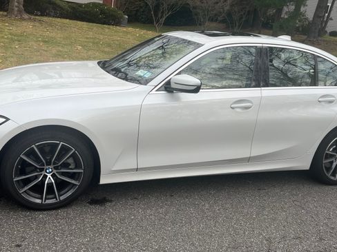 Used 2019 BMW 330i xDrive Sedan w/ Driving Assistance Package image 4