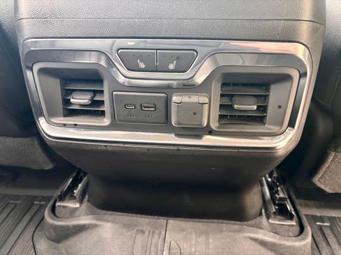 Used 2021 GMC Sierra 1500 SLT w/ SLT Premium Package AWD/4WD image 19