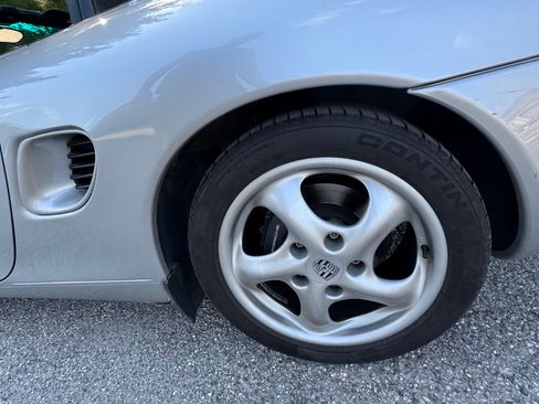 Used 1999 Porsche Boxster image 21