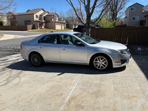 Used 2012 Ford Fusion SEL image 2