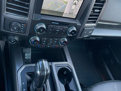 Used 2018 Ford F150 Raptor w/ Equipment Group 802A Luxury image 4