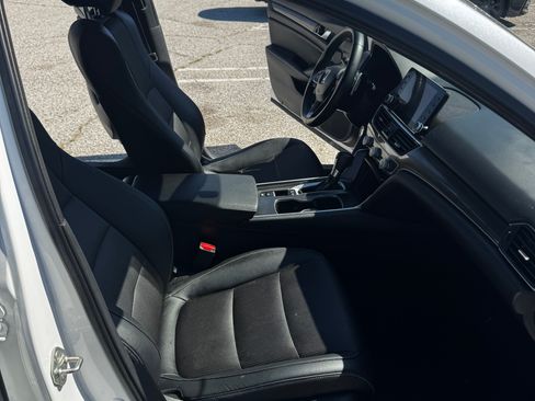 Used 2019 Honda Accord Sport image 12