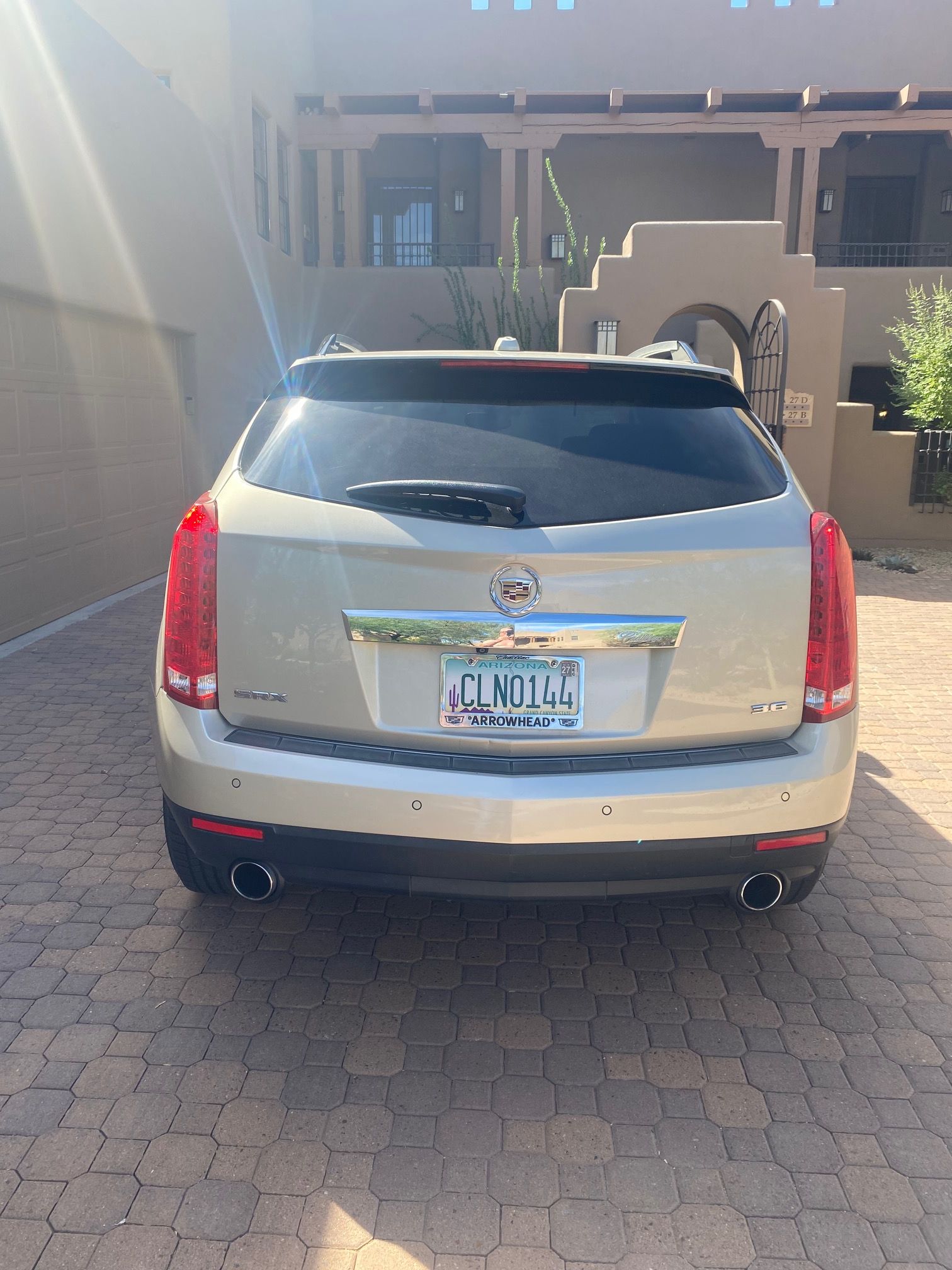 Used 2016 Cadillac SRX Luxury w/ Driver Awareness Package FWD image 5
