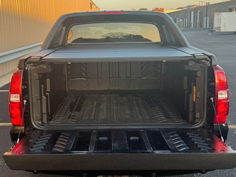 Used 2008 Chevrolet Avalanche LT w/ LT Preferred Equipment Group image 5