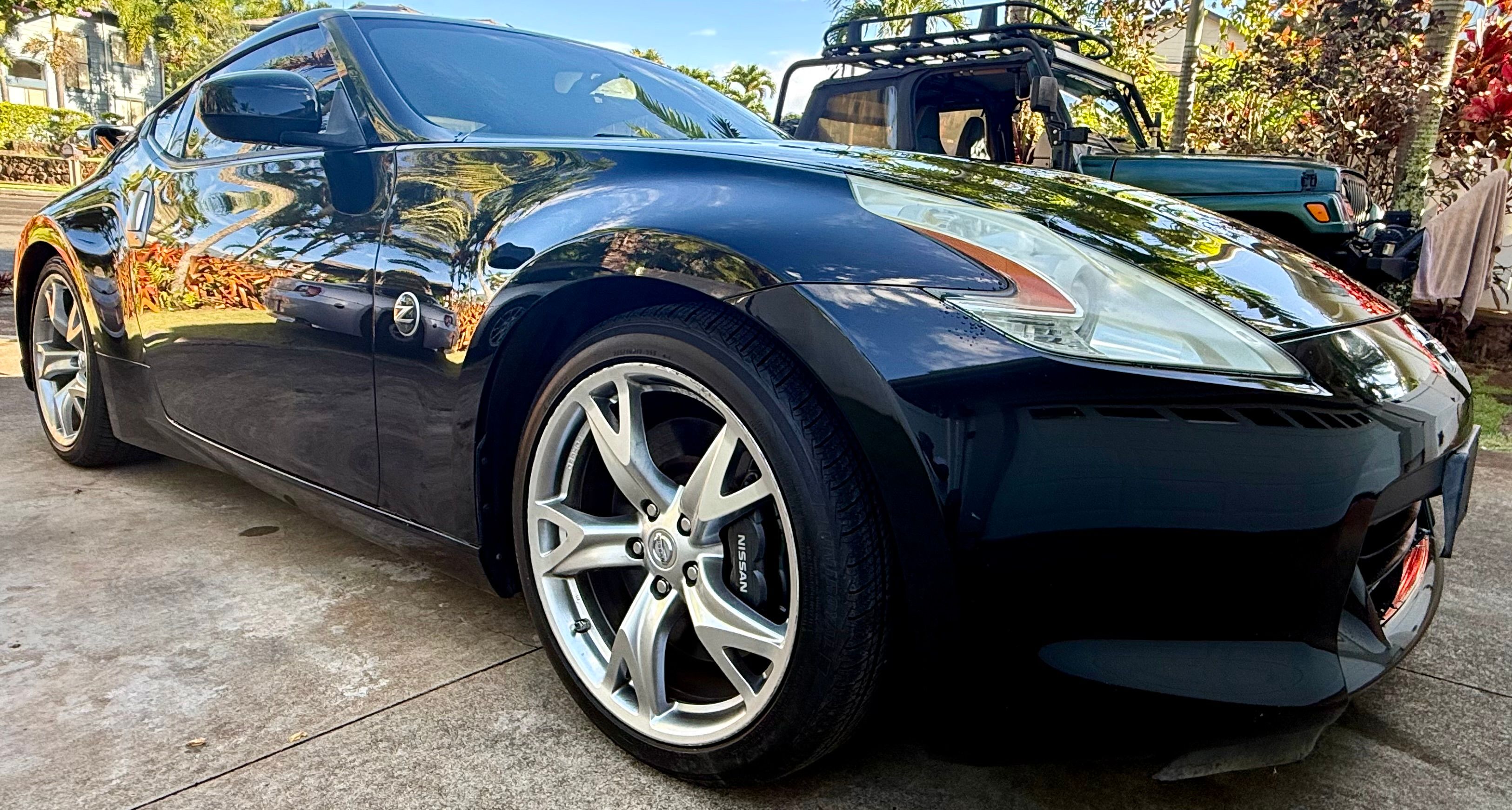 Used 2012 Nissan 370Z Coupe w/ Sport Pkg RWD image 11