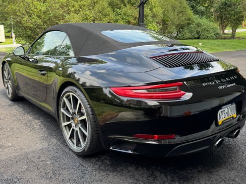 Used 2017 Porsche 911 Carrera image 8