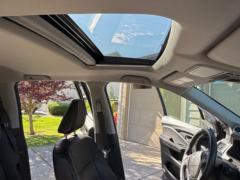 Used 2018 Honda Ridgeline RTL-E image 22