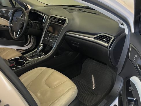 Used 2016 Ford Fusion Titanium image 6
