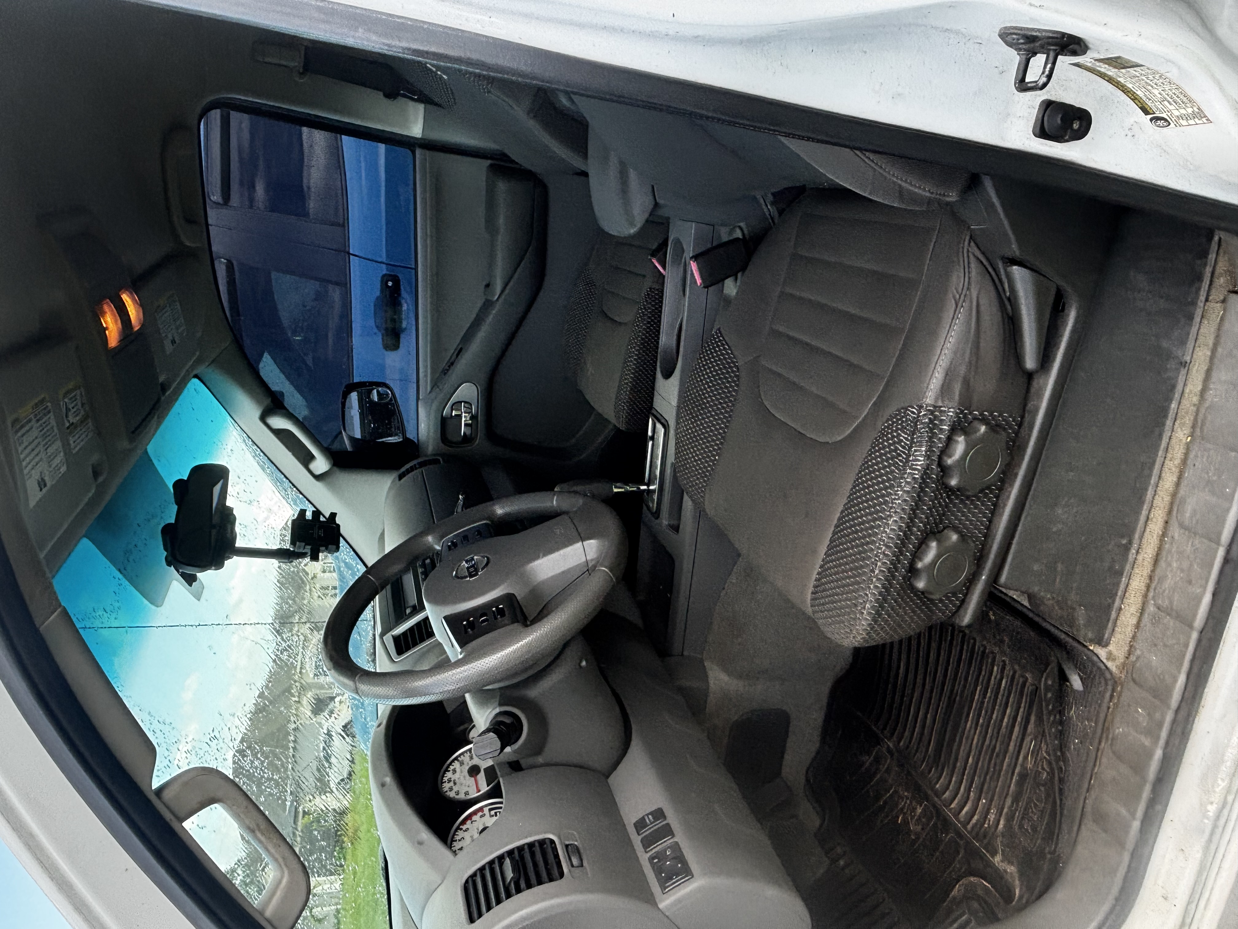 Used 2012 Nissan Frontier SV w/ Sport Appearance Pkg RWD image 5