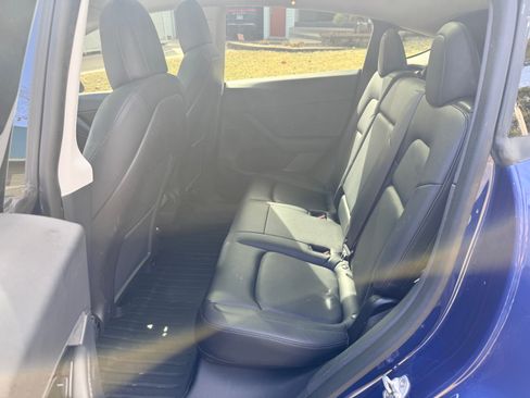 Used 2020 Tesla Model Y Long Range image 14