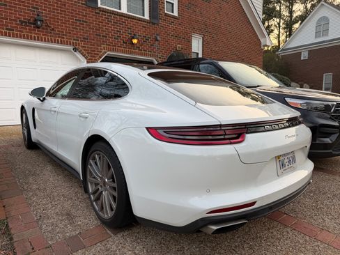Used 2018 Porsche Panamera image 5