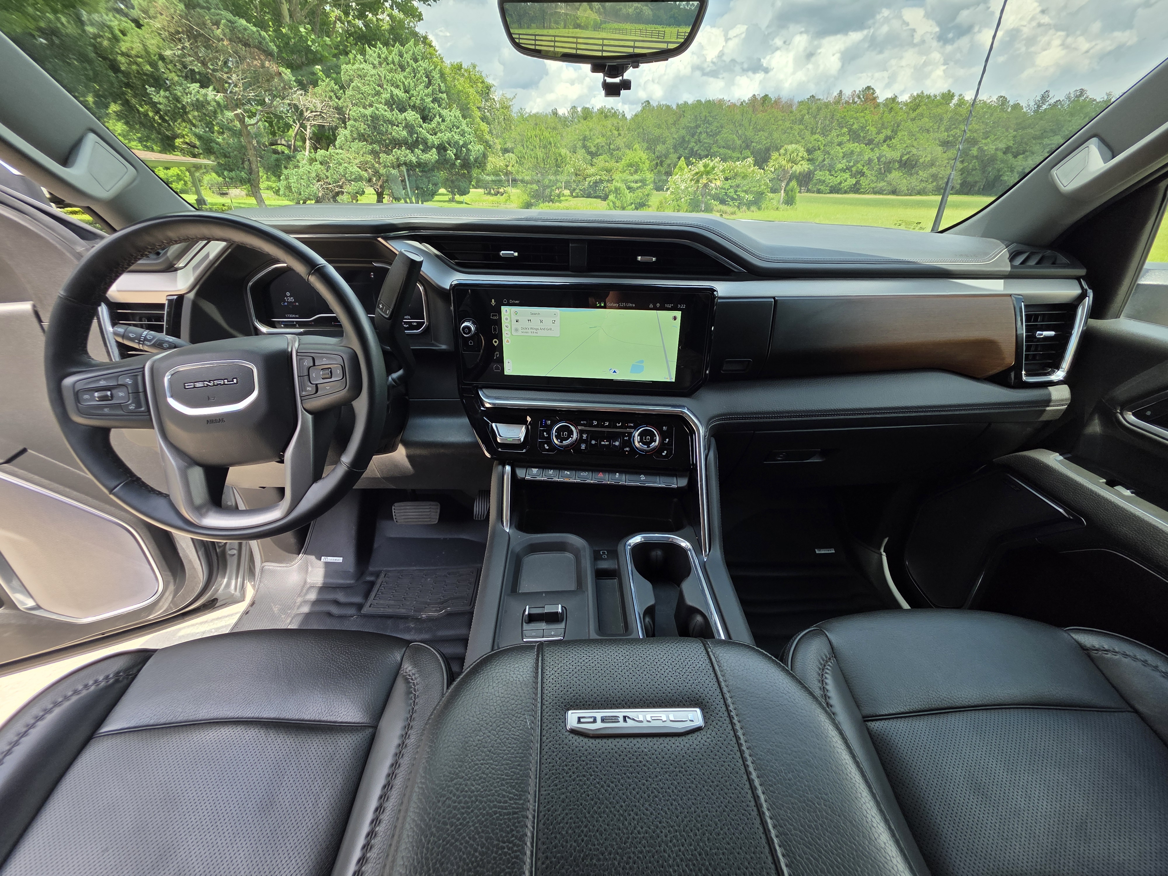 Used 2025 GMC Sierra 2500 Denali w/ Technology Package AWD/4WD image 21